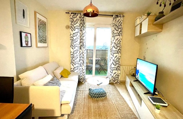 Apartamento a 50 m de Playa-Jardín. Boiro