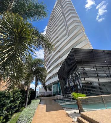 Apartamento confortável, localização extra -recepção 24h- Varanda com vista panorâmica