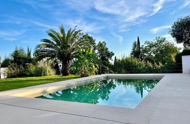 Apartamento con jardín y piscina en Córdoba