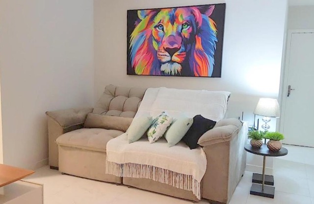 Apartamento CONFORTO prox do SHOPPING NAÇÕES prox ABBA Church - cozinha completa - Ar condicionado - WiFi - Smart Tv 32' - Youtube e Apps - estacionamento privado - Portaria 24h - Acomoda até 8 pessoas - Anfitriã SuperHost no BNB 5 Estrelas