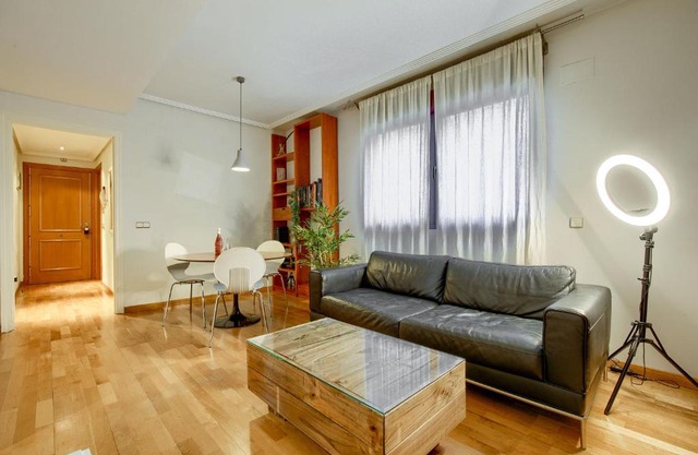 Apartamento en Chamberí con piscina - Lovely apartment in the City Center with swimming pool