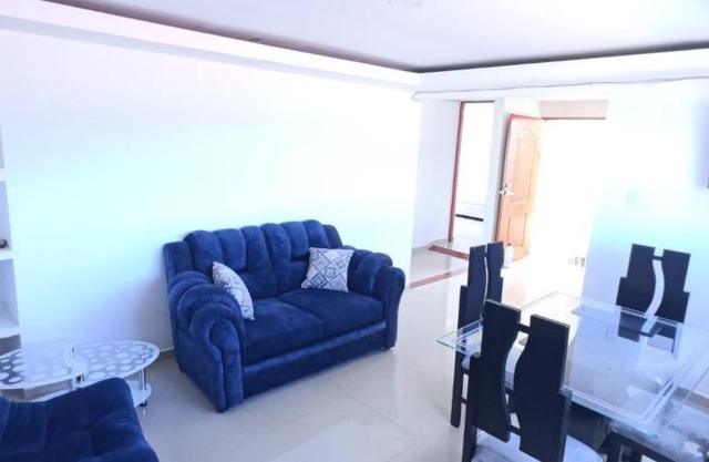 Apartamento lujoso cerca al aeropuerto y terminal.