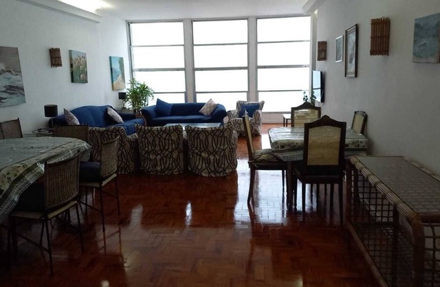 Apartamento nas Pitangueiras de Frente Para o Mar