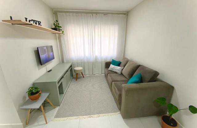 Apartamento no centro, ar-condicionado e garagem