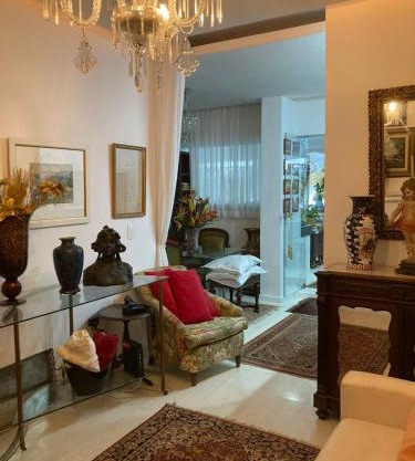 Apartamento no Palácio Quitandinha com varanda