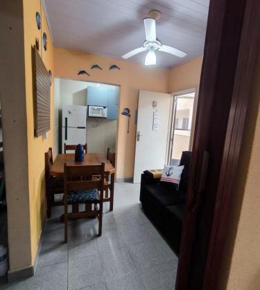 Apartamento Pé na Areia com Garagem no Centro Mongaguá