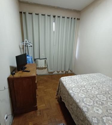 Apartamento para casal na Arnaldo Quintela