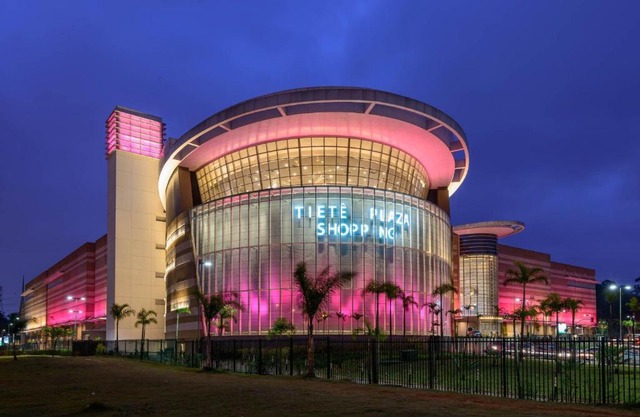 Apartamento próximo do Tiete Plaza Shopping, com vaga e portaria 24h