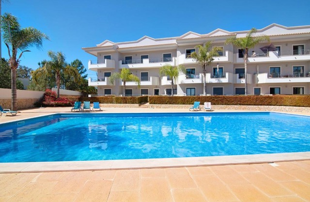 Apartamento T1 - Em zona tranquila