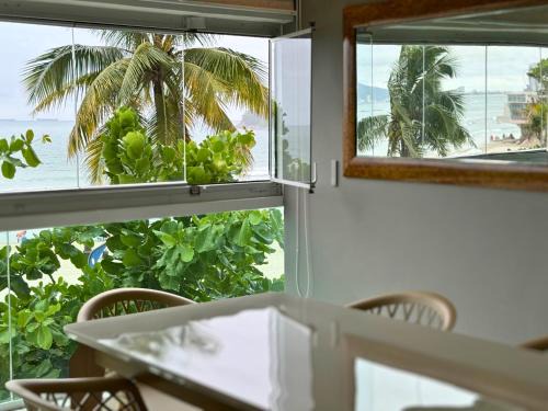 Apartamento Vista para o Mar e Pé na Areia