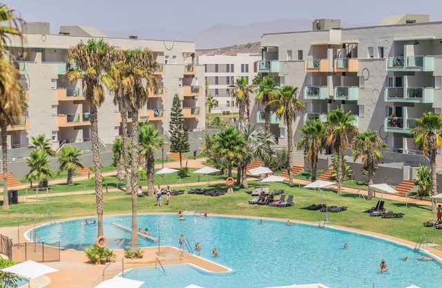 APARTAMENTOS MOON DREAMS ALMERIMAR