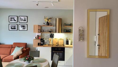 Apartamenty EverySky Kowary, Cozy Home z widokiem na góry i windą