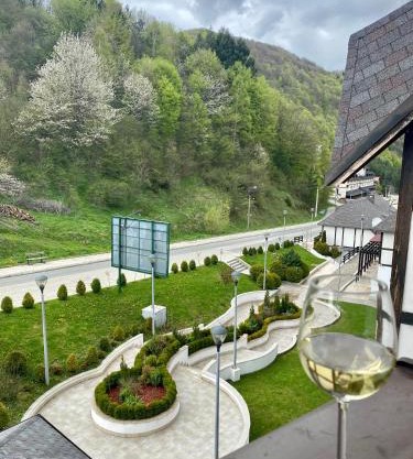 Apartman 20, Brzeće Centar