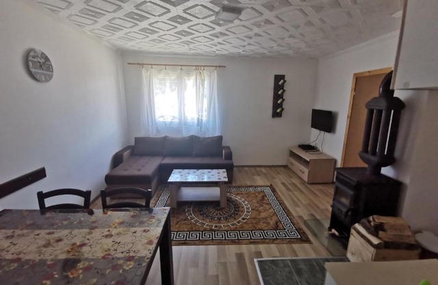 Apartmani Momčilo
