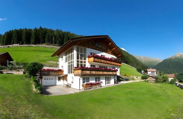 Apartment 'Tscharfhof' with Mountain View, Private Terrace and Wi-Fi