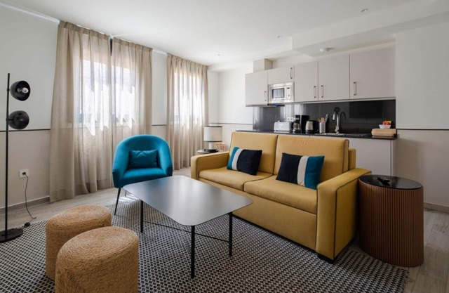 Apartment 1 Bedroom Interior