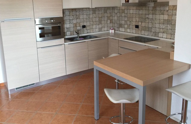 Apartment 'Appartamento Il Castagno ' with Balcony, Wi-Fi and Air Conditioning