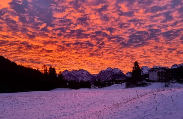 Apartment 'Appartamento M Aiarnola' with Mountain View, Shared Garden and Wi-Fi