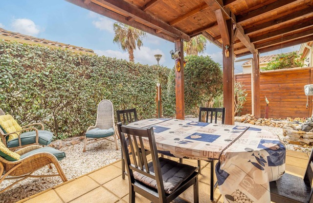 Apartment 'Avec Jardin Et Piscine' with Shared Pool, Private Terrace and Wi-Fi