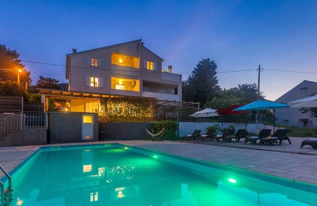 Apartment CALYPSO with large heated pool 50m2 and pleasant terrace