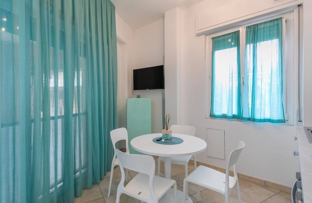 Apartment Casa dell'Elba with Sea View, Balcony & Wi-Fi