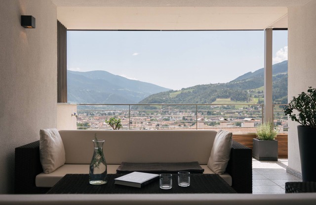 Apartment 'Cityview Apt 2' with Mountain View, Private Terrace and Wi-Fi