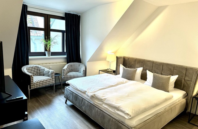 Apartment-Classic-Private Bathroom-City view