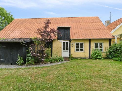 Apartment Ejna - 400m from the sea by Interhome