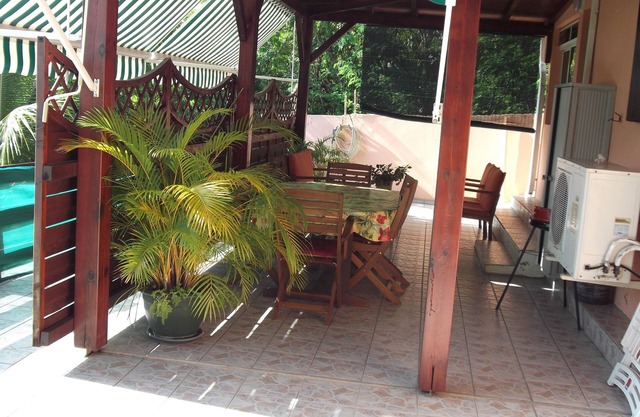 Apartment F2 GOSIER Close to beaches for 3 people fully equipped