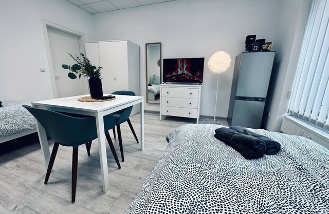 Apartment Flixi I - Doppelzimmer für Zwei Personen mit Gemeinschaftsflächen