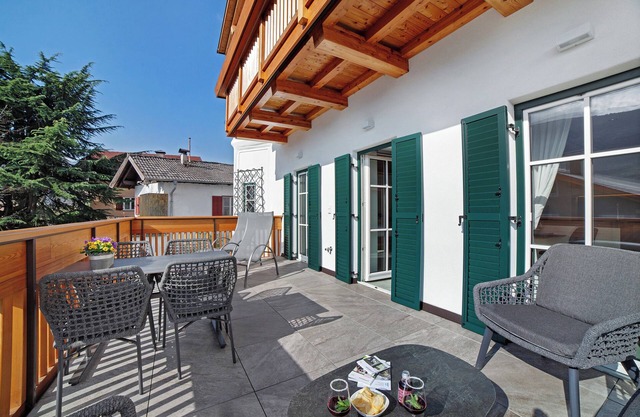 Apartment 'Goschtstub' with Mountain View, Private Terrace and Wi-Fi