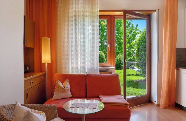 Apartment 'Hofanger Vinschgau' with Mountain View, Private Terrace and Wi-Fi