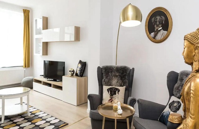 Apartment in Brussels, Degroux by Homenhancement SA