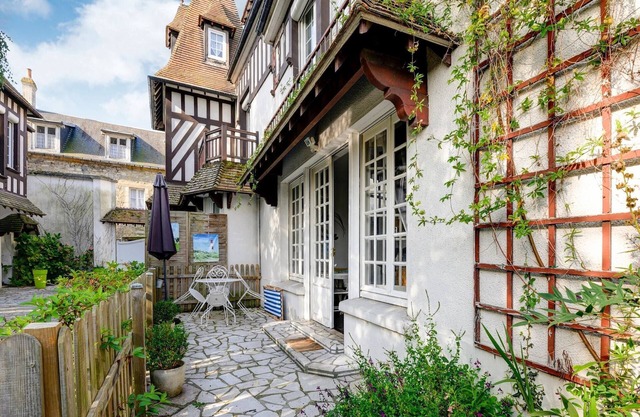 Apartment in Isigny near Cotentin Park