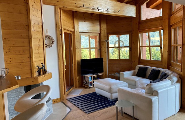Apartment In La Barboleuse, Gryon, Switzerland 200m from ski lift