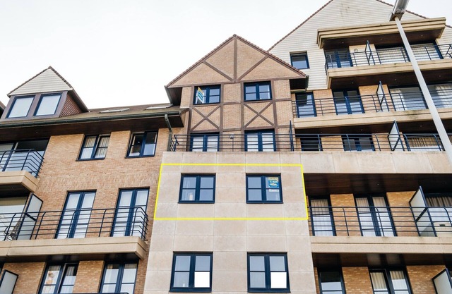 Apartment in St. Idesbald near the Sea