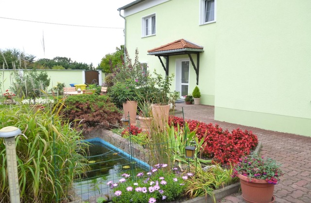 Apartment in the country, with pool, directly between Leipzig and the Düben Heath