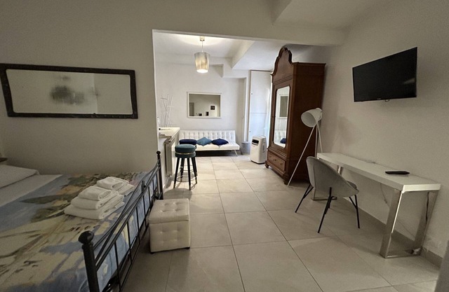 Apartment in the real center