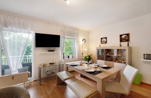 Apartment 'Kinderfreundliche Wohnung Am See' with Private Garden, Balcony and Wi-Fi