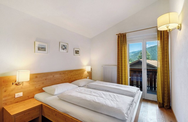 Apartment 'Kriendl Nr 3' with Mountain View, Shared Garden and Wi-Fi