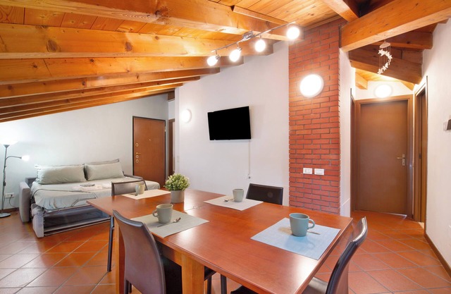 Apartment 'La Corte Di Zio Pippo' with Wi-Fi