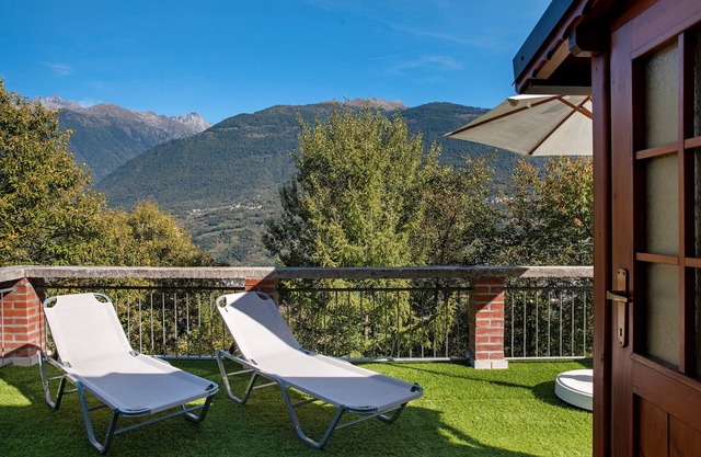 Apartment 'La Terrazza' with Mountain View, Wi-Fi and Air Conditioning