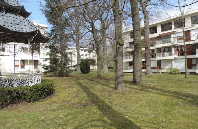 Apartment located in the Maisons Laffitte park in an exceptional site