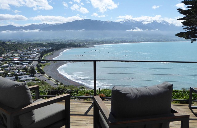 Apartment on the Cliff Top