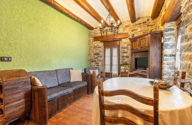 Apartment 'Peña Roya' with Mountain View, Shared Garden and Wi-Fi