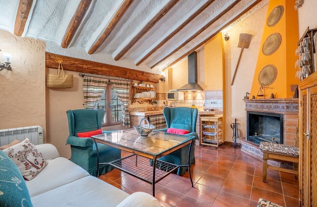 Apartment 'Romero' with Mountain View, Wi-Fi and Air Conditioning