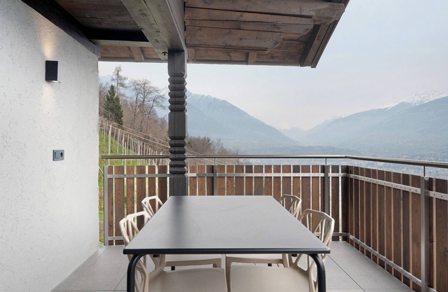 Apartment 'Rosalia' with Mountain View, Shared Pool and Wi-Fi