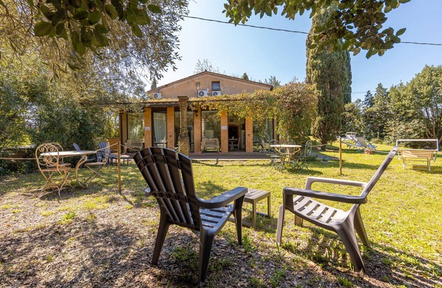 Apartment 'San Giovanni Residence 2 Franca' with Private Garden, Wi-Fi and Air Conditioning