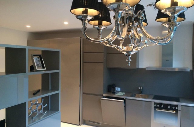 Apartment - stylishly furnished near the lake