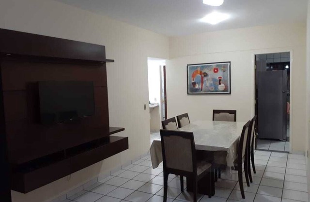 Apartment two blocks from the beach. Sun and coconut water!